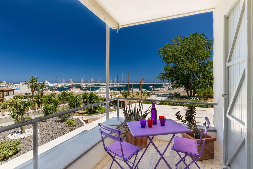 Hotel Residence Hibiscus Ла Калета Екстериор снимка