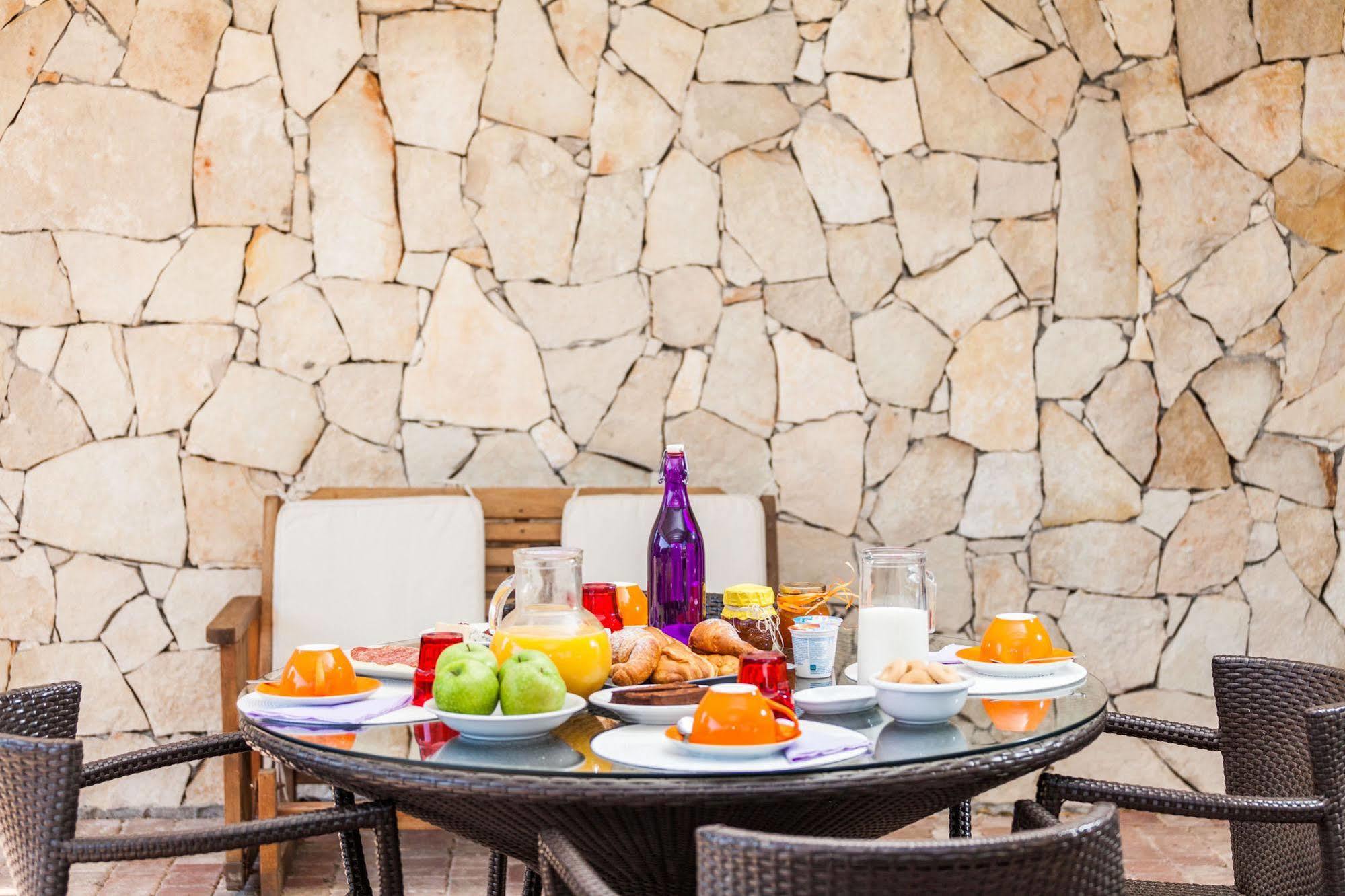 Hotel Residence Hibiscus Ла Калета Екстериор снимка