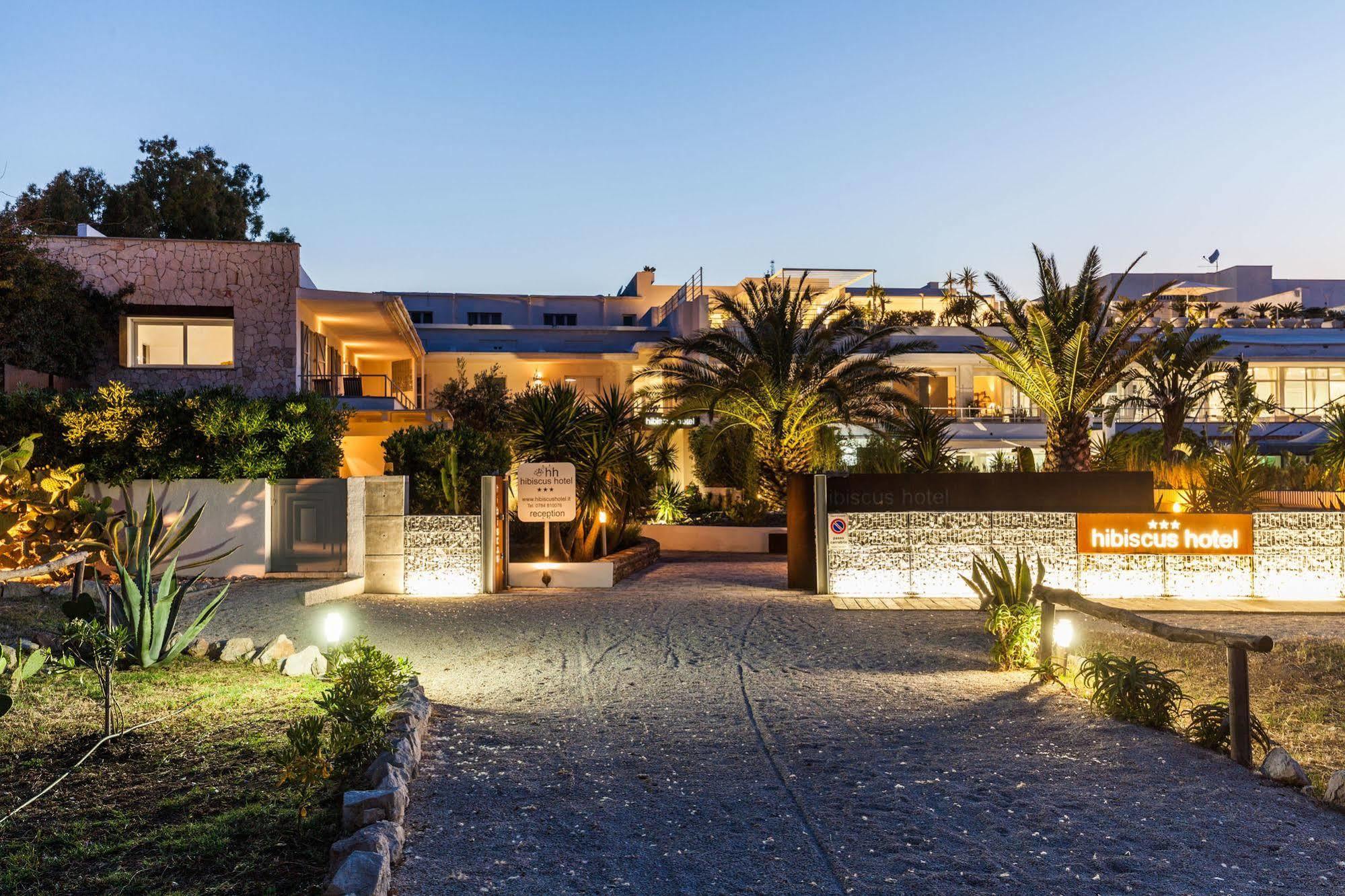 Hotel Residence Hibiscus Ла Калета Екстериор снимка