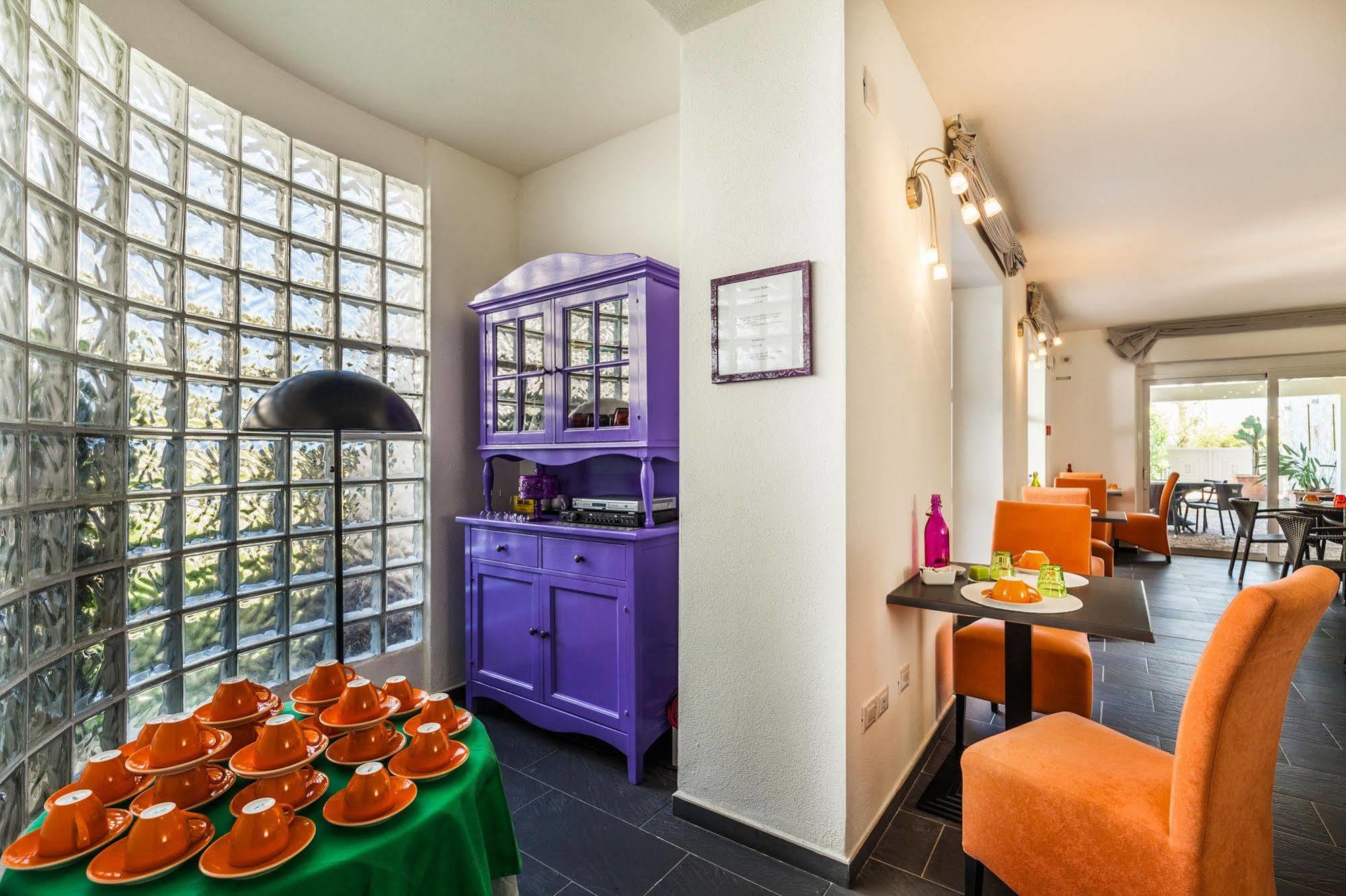 Hotel Residence Hibiscus Ла Калета Екстериор снимка